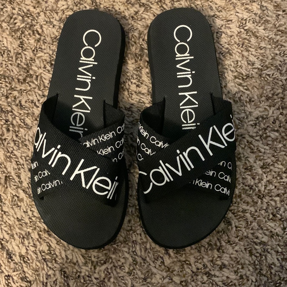 Calvin sliders